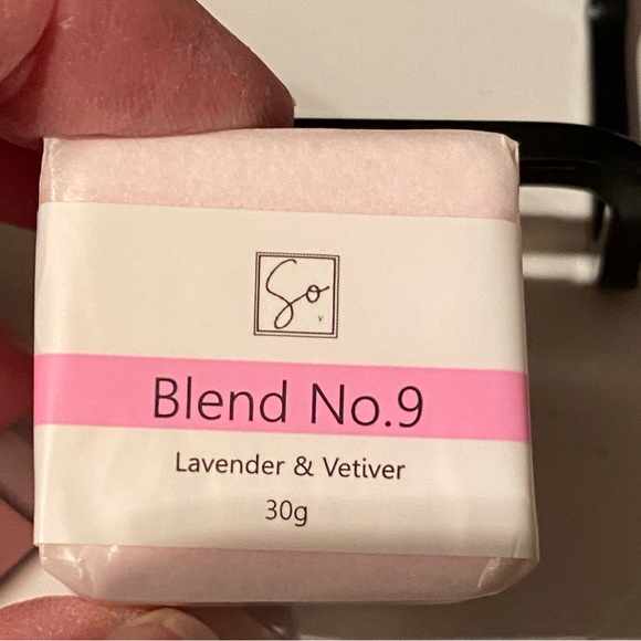 Kate Spade Red and Pink Cosmetic Case Includes Makeup Products - Picture 8 of 10